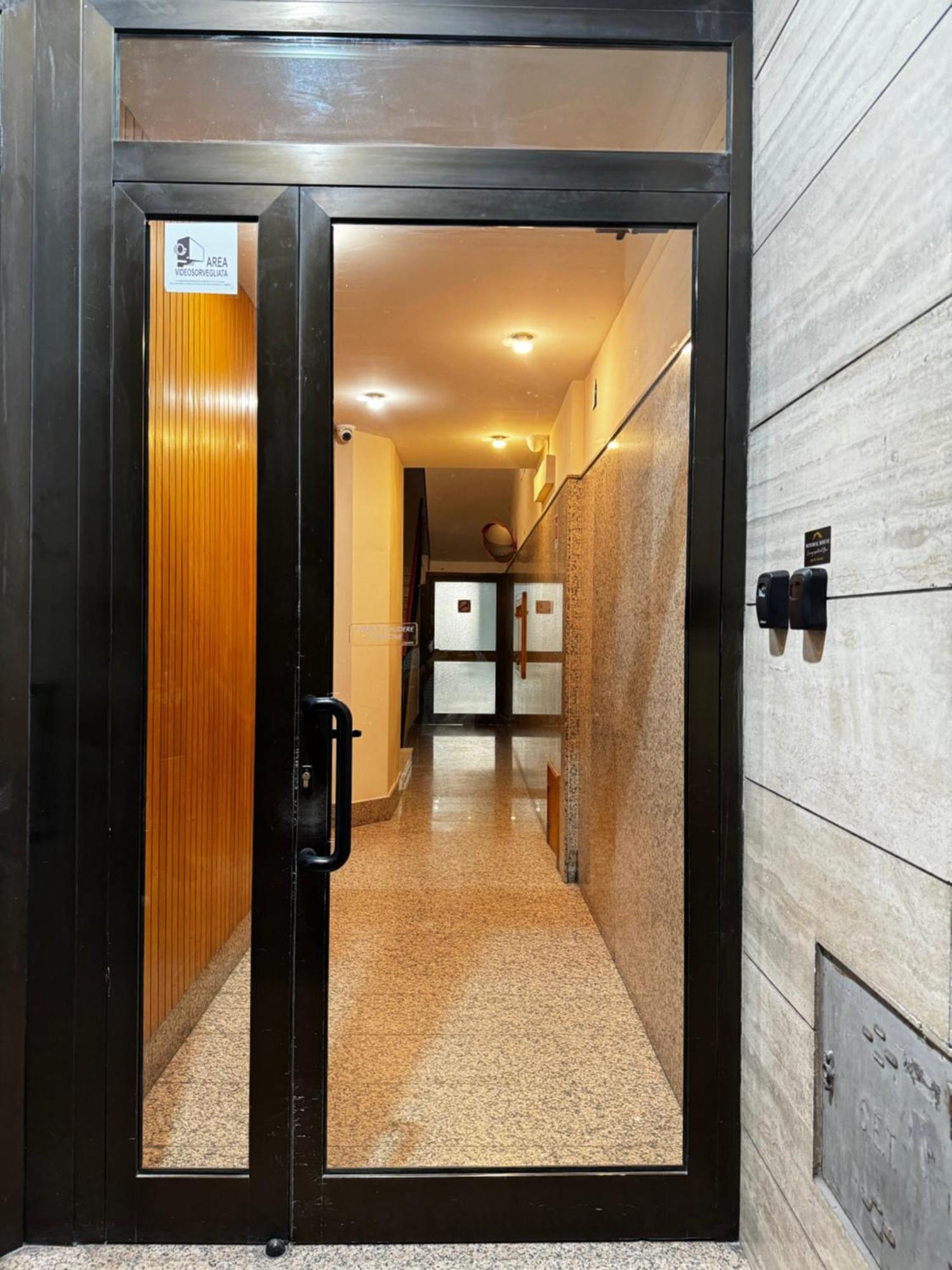 Luxury Apartment - Suite Cavour Μπάρι Εξωτερικό φωτογραφία