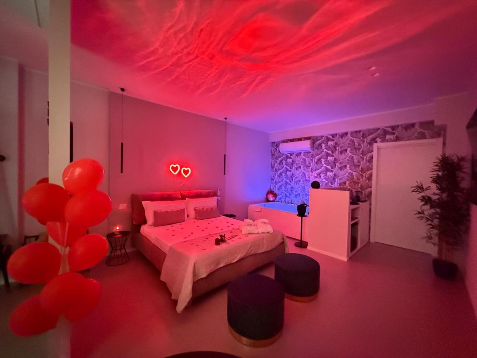 Luxury Apartment - Suite Cavour Μπάρι Εξωτερικό φωτογραφία